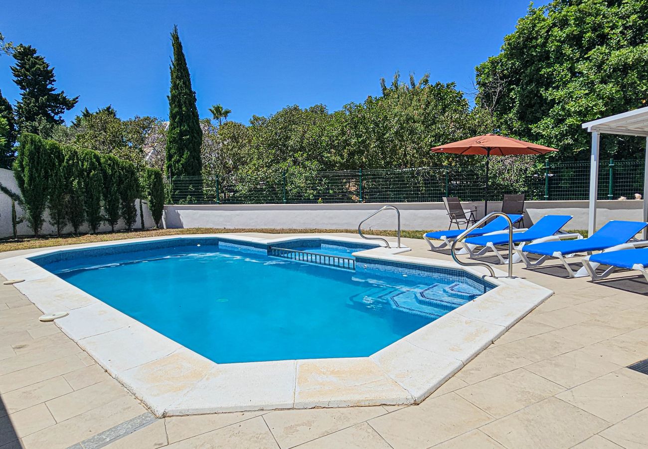 Villa in Mijas Costa - Villa with private pool, prime location in Riviera del Sol