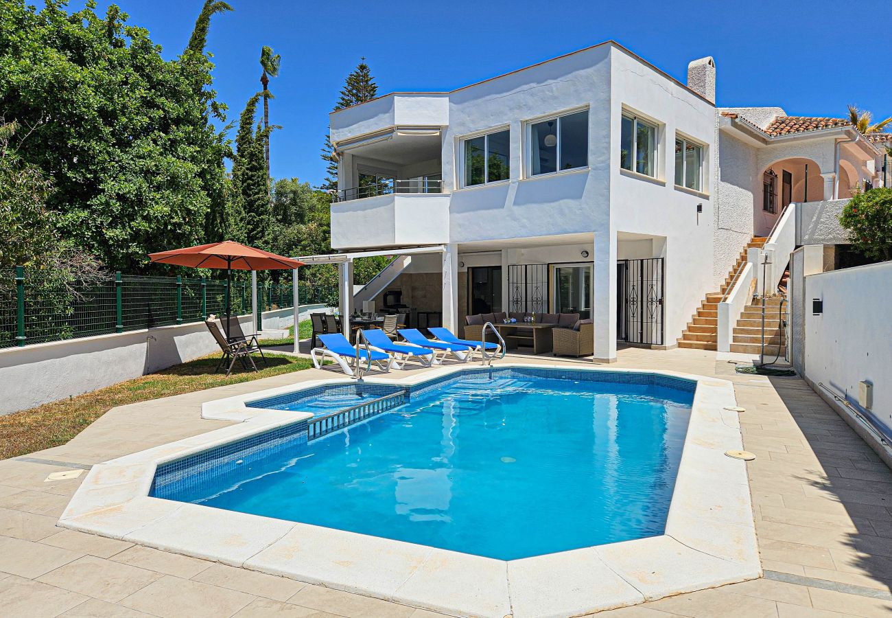 Villa in Mijas Costa - Villa with private pool, prime location in Riviera del Sol