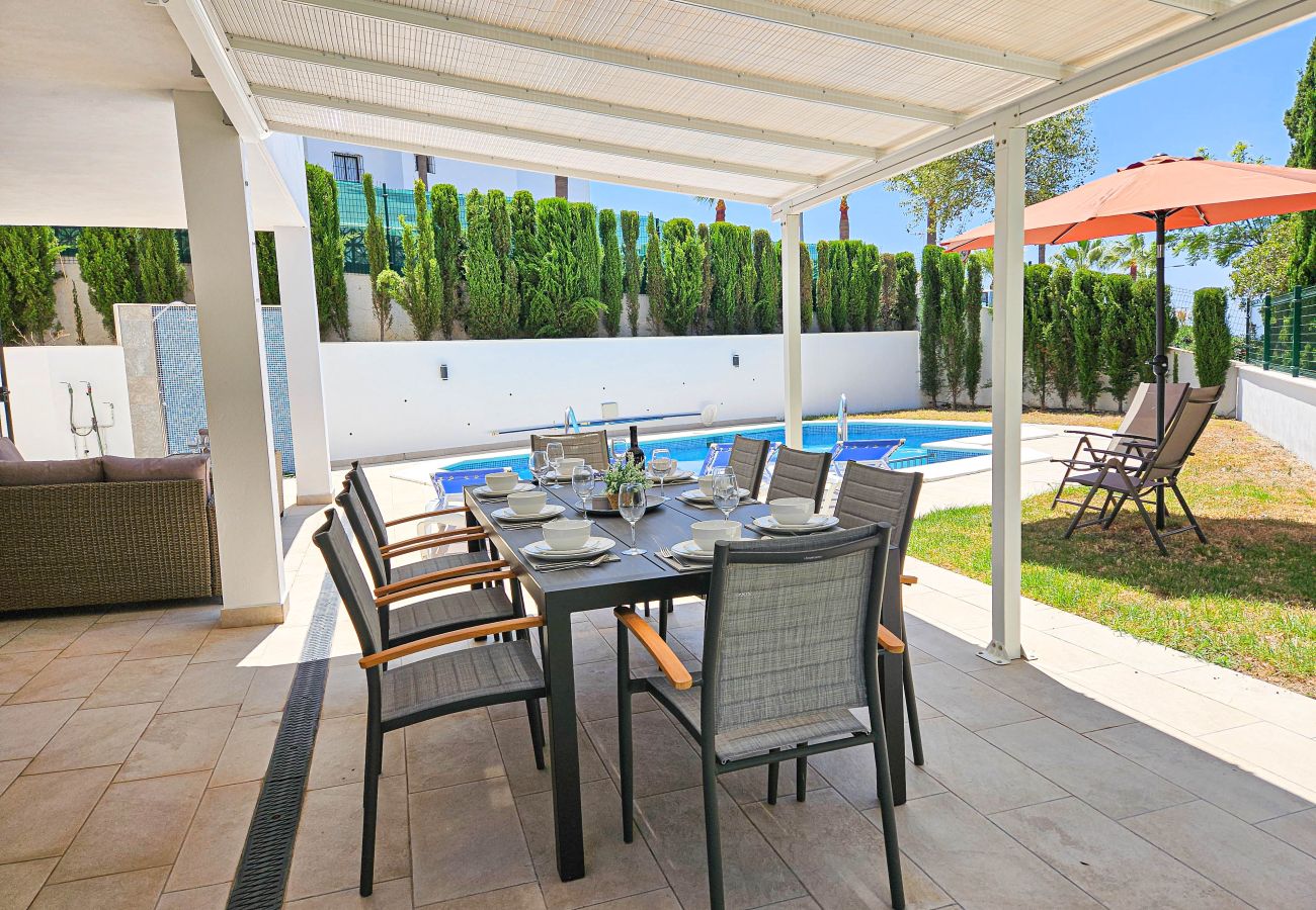 Villa in Mijas Costa - Villa with private pool, prime location in Riviera del Sol