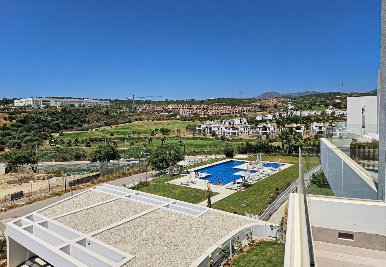 Apartment in Estepona - Penthouse apartment in Estepona, 2km from Azata Golf