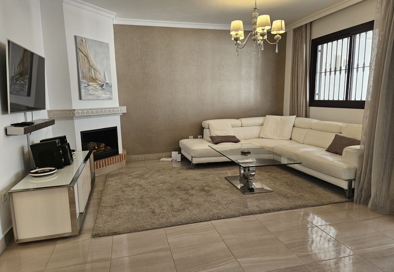 Terraced House in La Cala de Mijas - 3 Bedroom townhouse Urb Araijanal La Cala