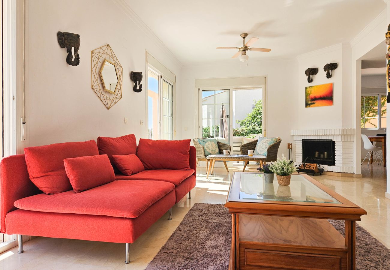 Villa in Fuengirola - Villa Eva with private pool in Torreblanca