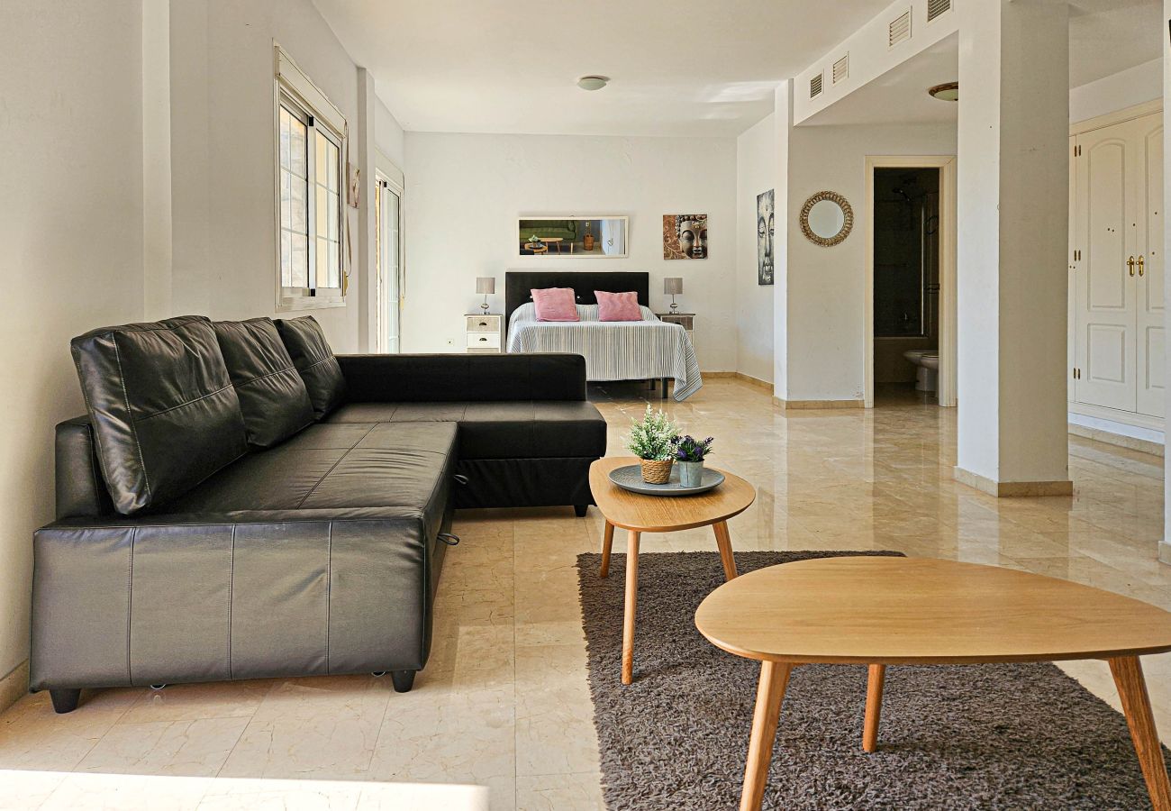 Villa in Fuengirola - Villa Eva with private pool in Torreblanca