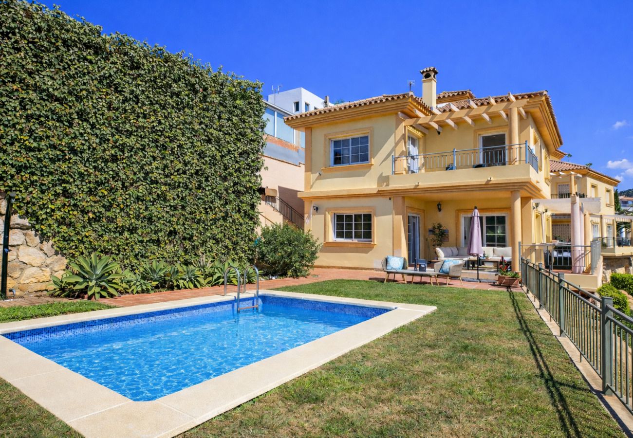 Villa in Fuengirola - Villa Eva with private pool in Torreblanca