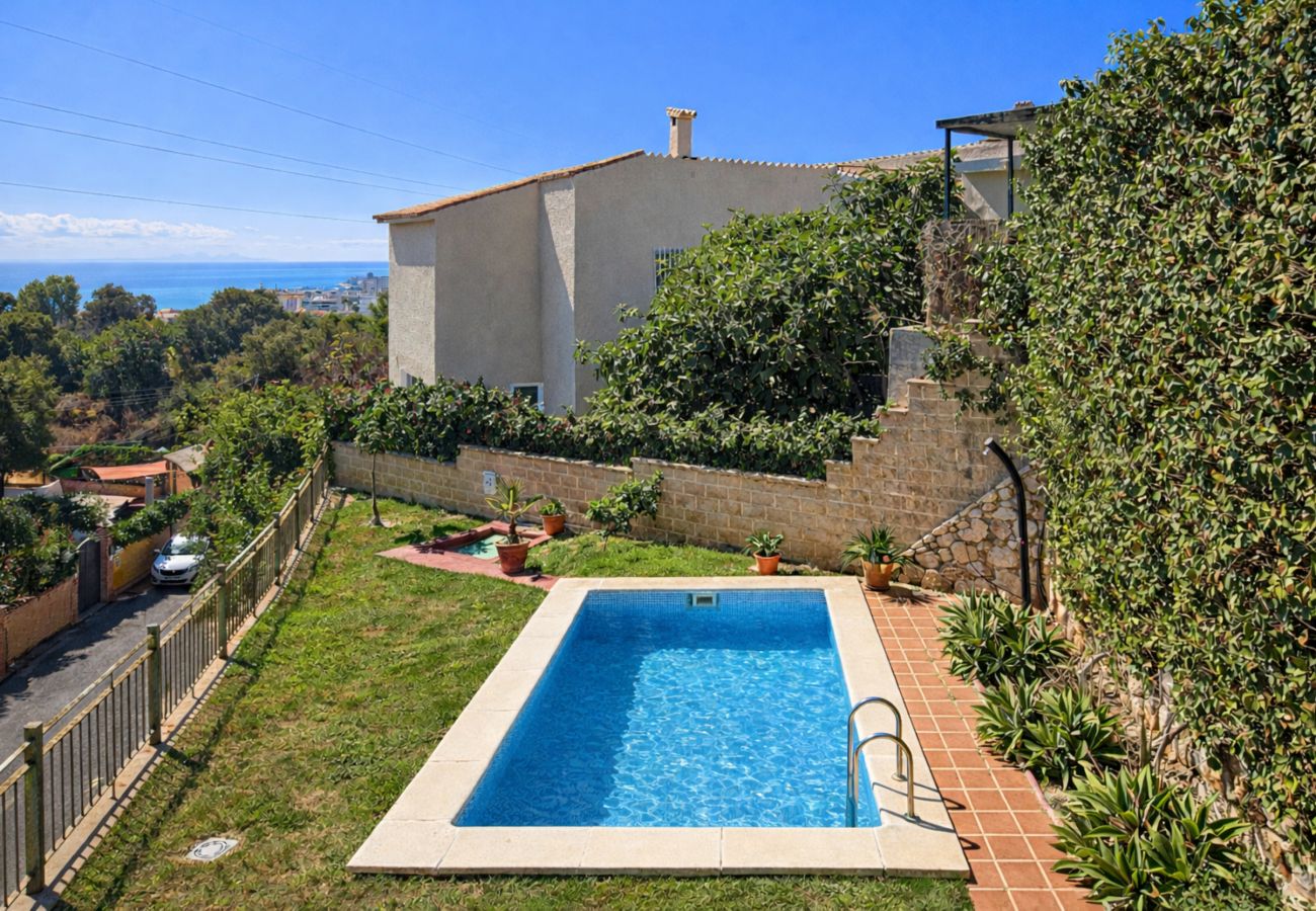 Villa in Fuengirola - Villa Eva with private pool in Torreblanca