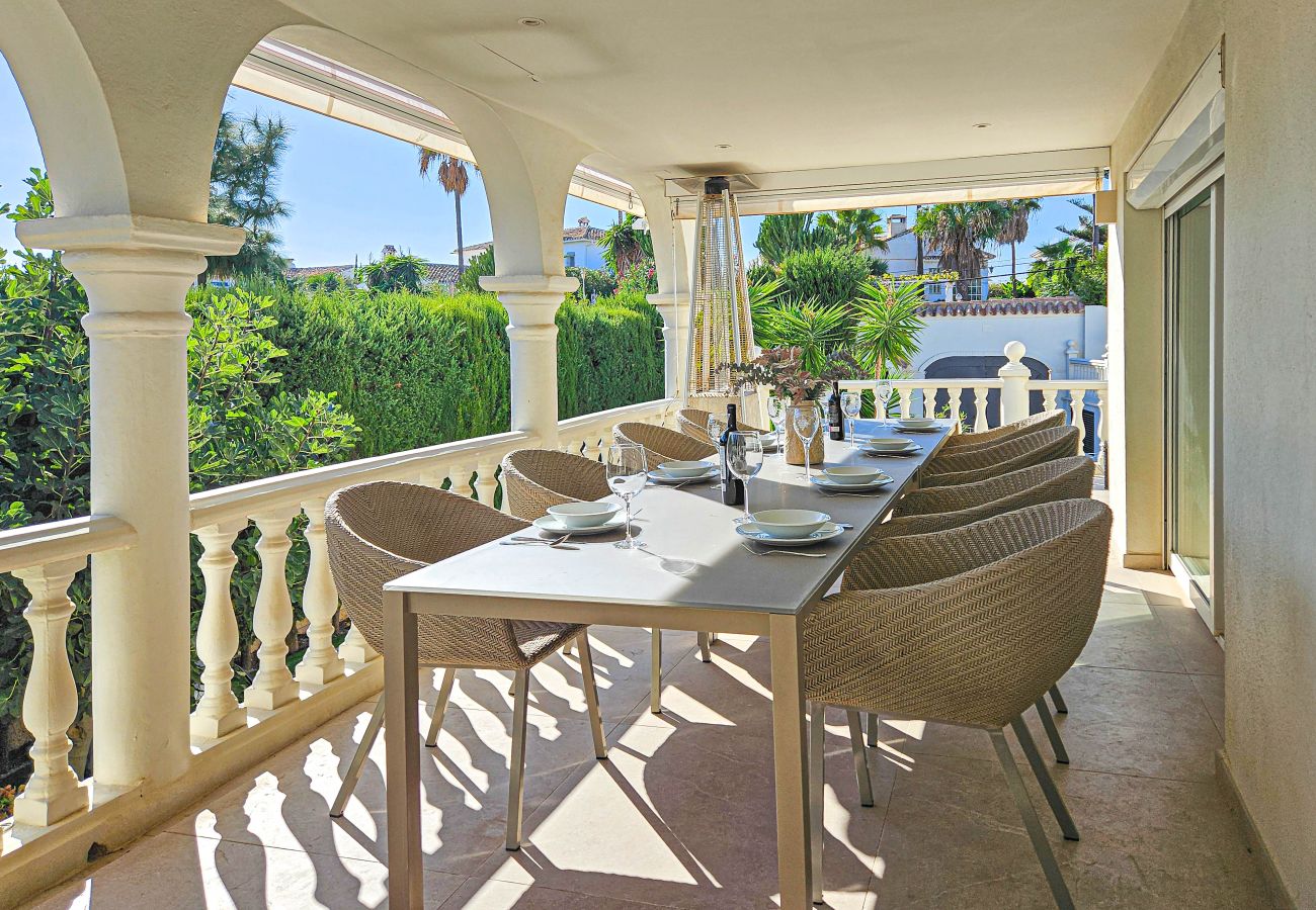 Villa in Mijas Costa - Villa with private pool and hot tub Mijas Costa