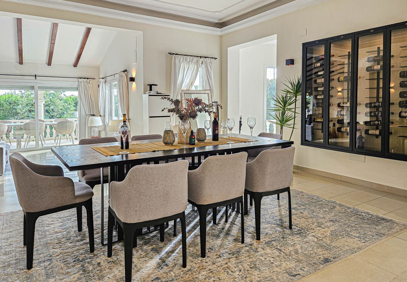 Villa in Mijas Costa - Villa with private pool and hot tub Mijas Costa