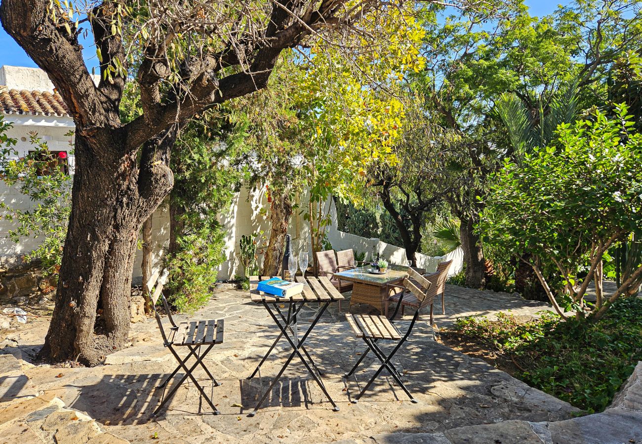 Villa in Mijas Costa - Villa with private pool & stunning sea views