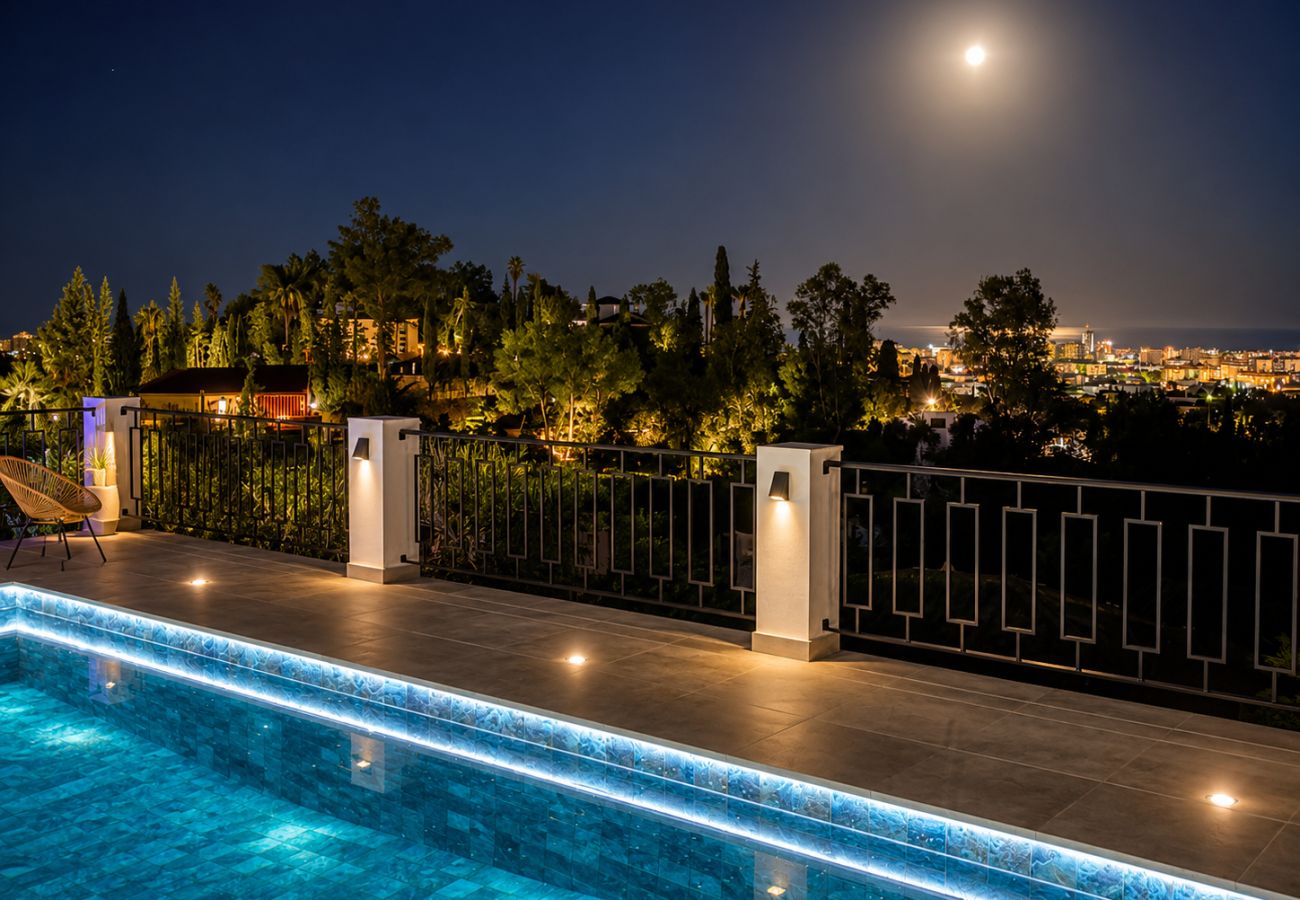 Villa in Mijas Costa - Villa with private pool & casita + sea views
