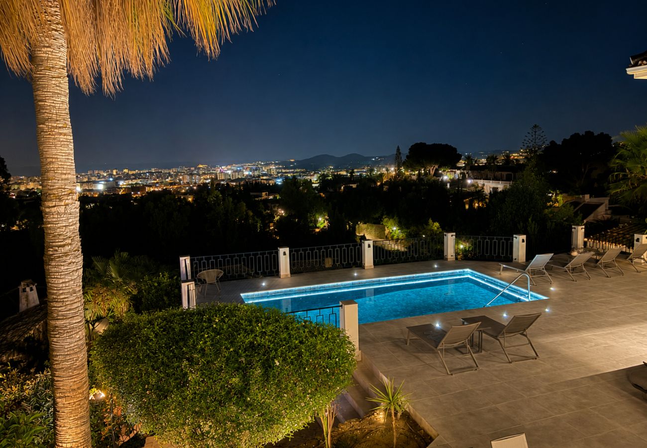 Villa in Mijas Costa - Villa with private pool & casita + sea views
