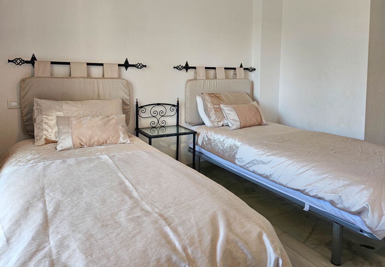 Apartment in Mijas Costa - Two bedroom golf side apartment, Mijas Golf