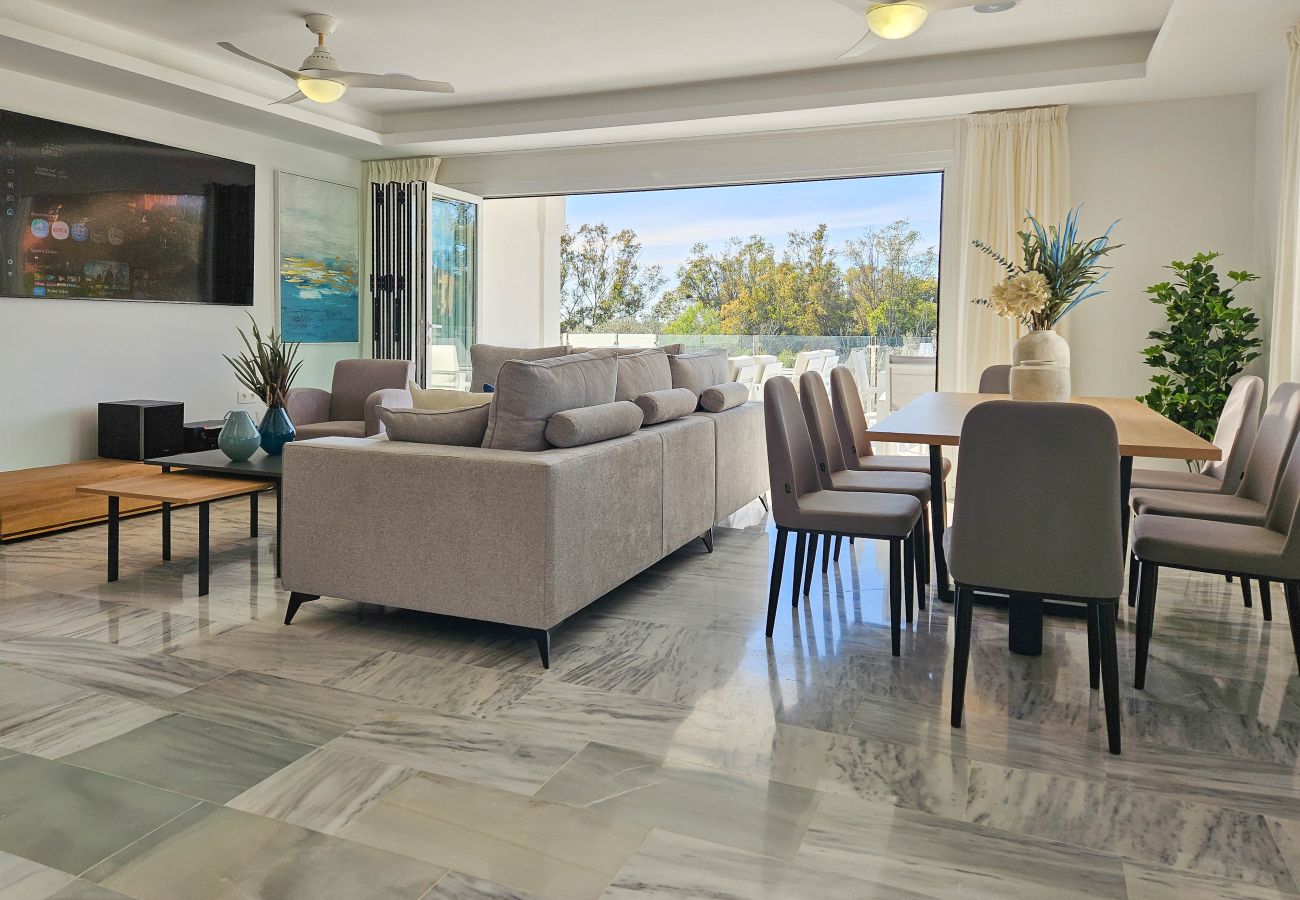 Villa in Marbella - 4 bedroom house with private pool near Cabopino