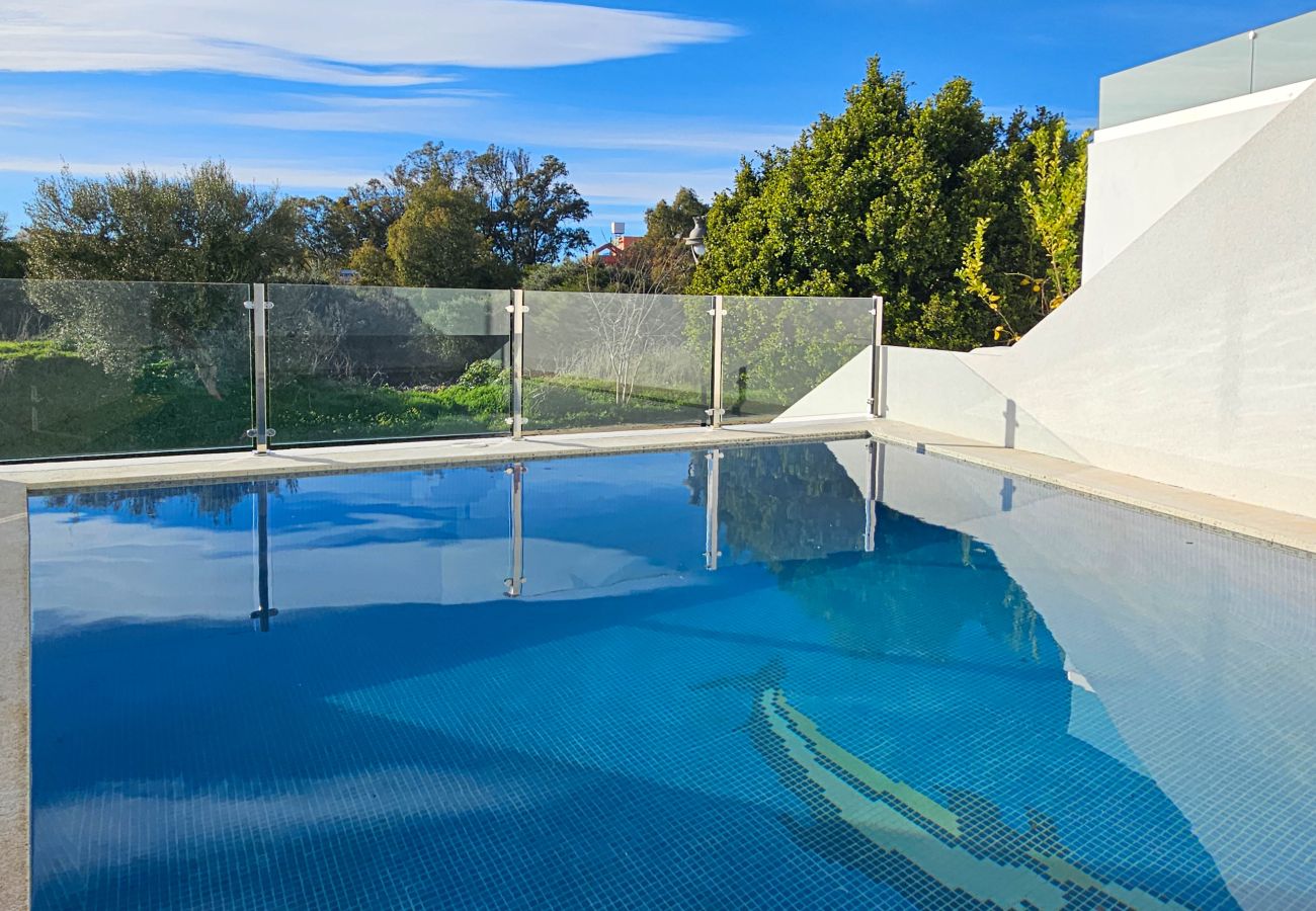 Villa in Marbella - 4 bedroom house with private pool near Cabopino