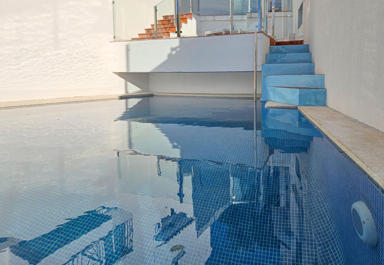 Villa in Marbella - 4 bedroom house with private pool near Cabopino