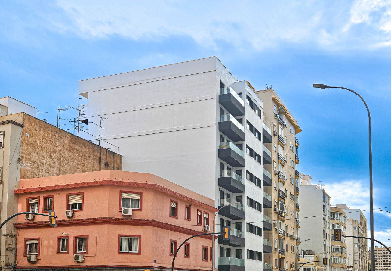 Apartment in Málaga - Apartment in central Malaga with rooftop pool