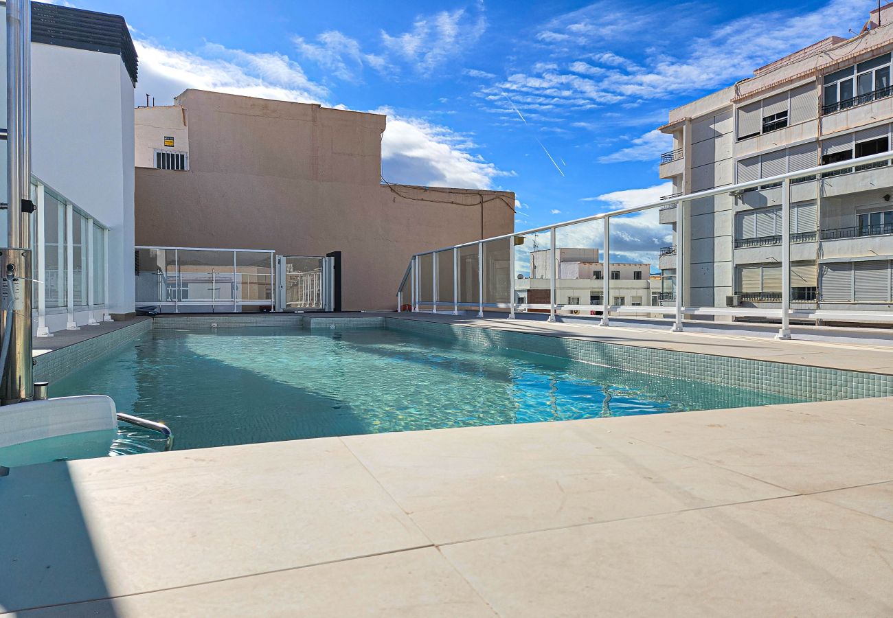 Apartment in Málaga - Apartment in central Malaga with rooftop pool