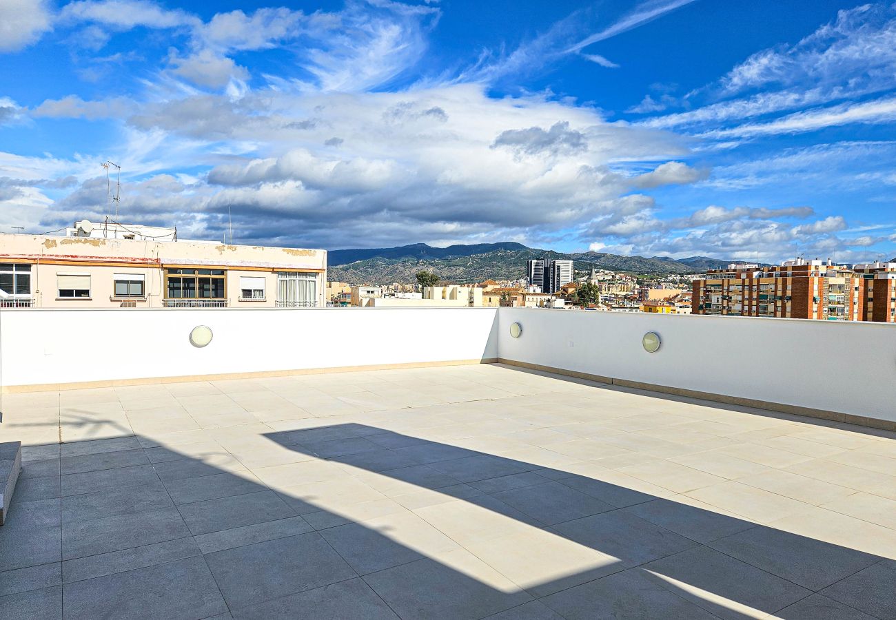 Apartment in Málaga - Apartment in central Malaga with rooftop pool