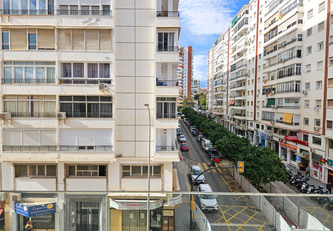 Apartment in Málaga - Apartment in central Malaga with rooftop pool