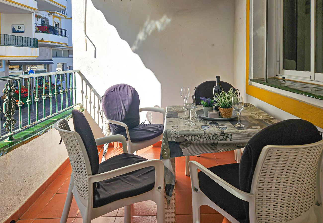 Apartment in Mijas Costa - Apartment in centre of La Cala, 200 metres from beach