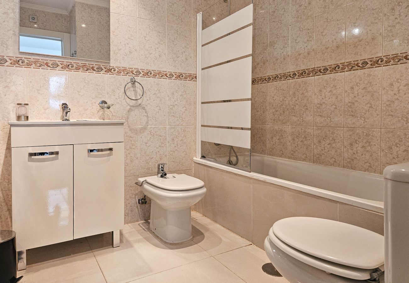 Apartment in Mijas Costa - Apartment in centre of La Cala, 200 metres from beach