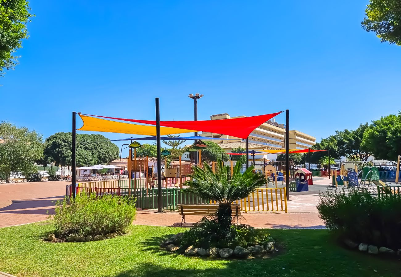 Apartment in Mijas Costa - Apartment in centre of La Cala, 200 metres from beach