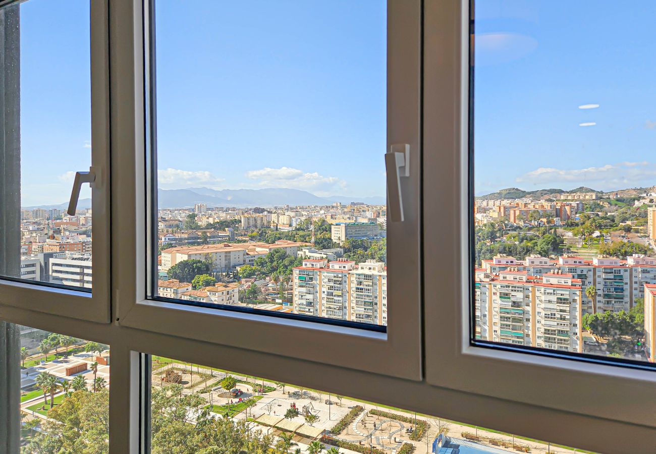 Apartment in Málaga - Urban Sky North Tower apartment, Malaga centre