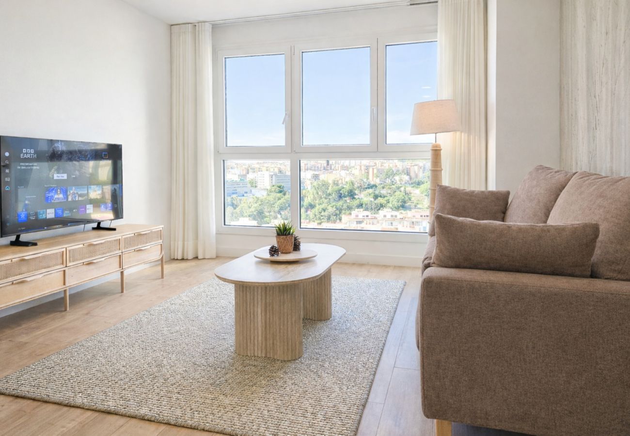 Apartment in Málaga - Urban Sky North Tower apartment, Malaga centre
