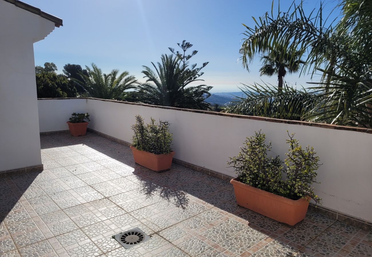 Villa in Mijas Costa - 3 Bedroom villa with private pool in Voltecado