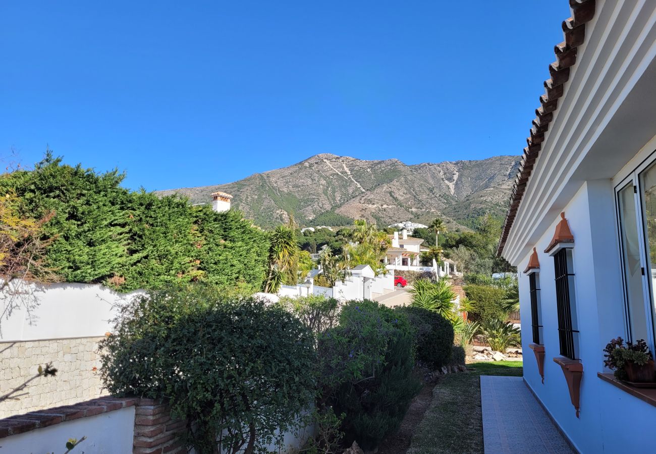 Villa in Mijas Costa - 3 Bedroom villa with private pool in Voltecado