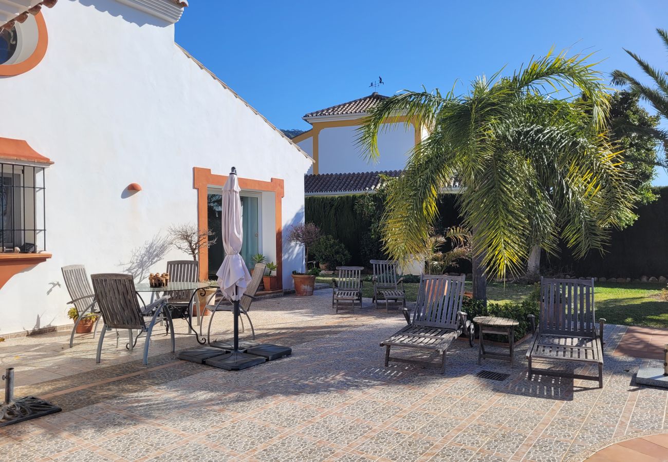 Villa in Mijas Costa - 3 Bedroom villa with private pool in Voltecado
