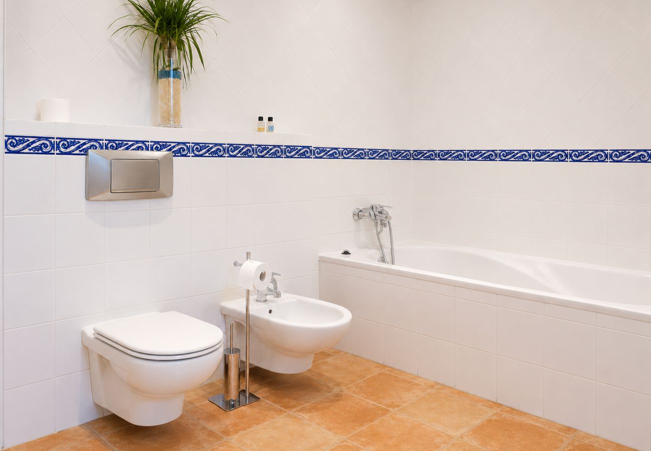 Villa in Mijas Costa - 3 Bedroom villa with private pool in Valtocado