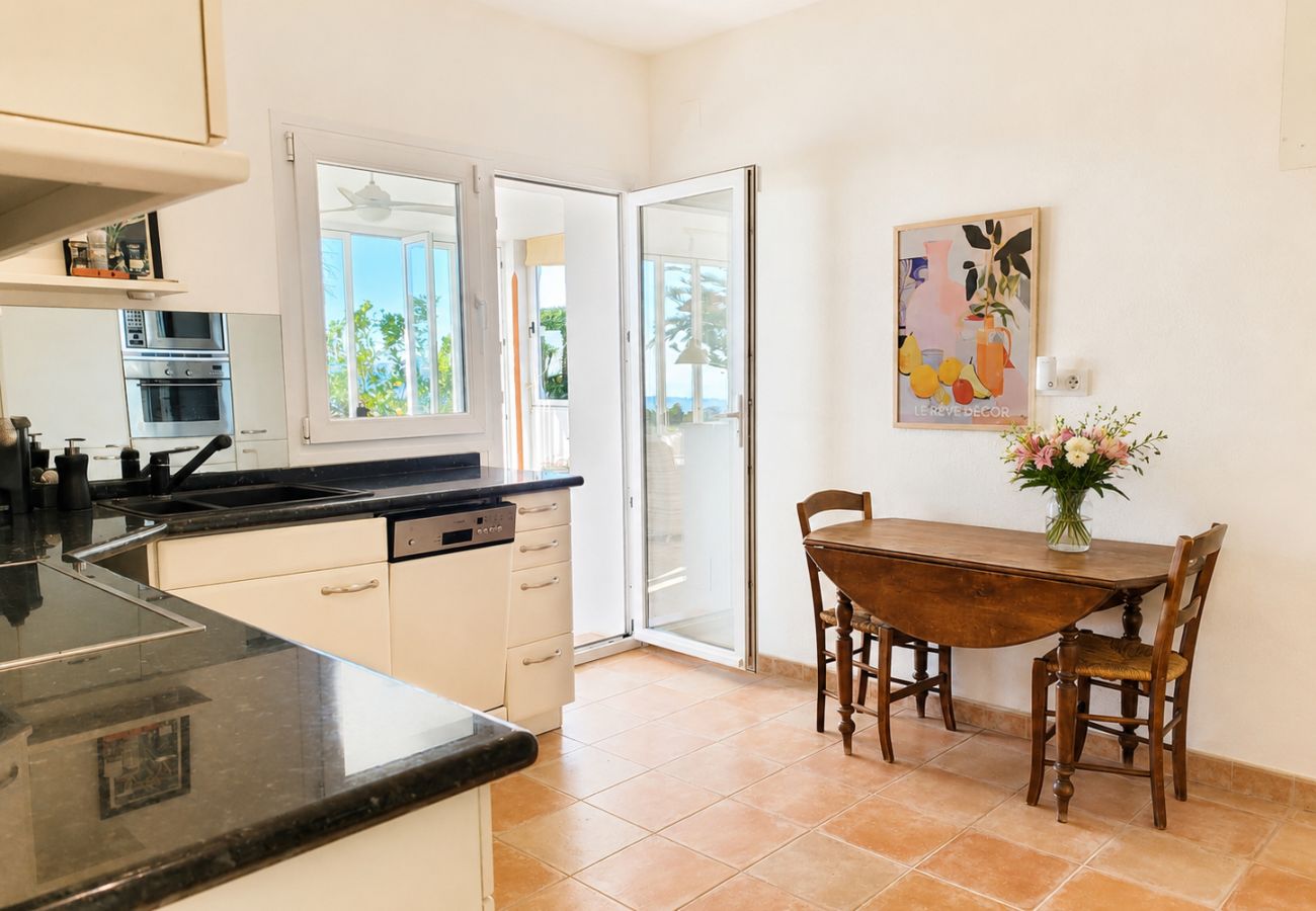 Villa in Mijas Costa - 3 Bedroom villa with private pool in Valtocado