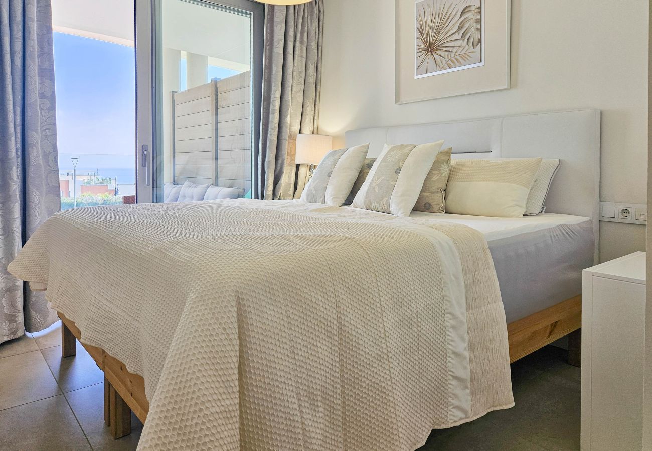 Apartment in Fuengirola - Seaview Apt at Higueron Resort 