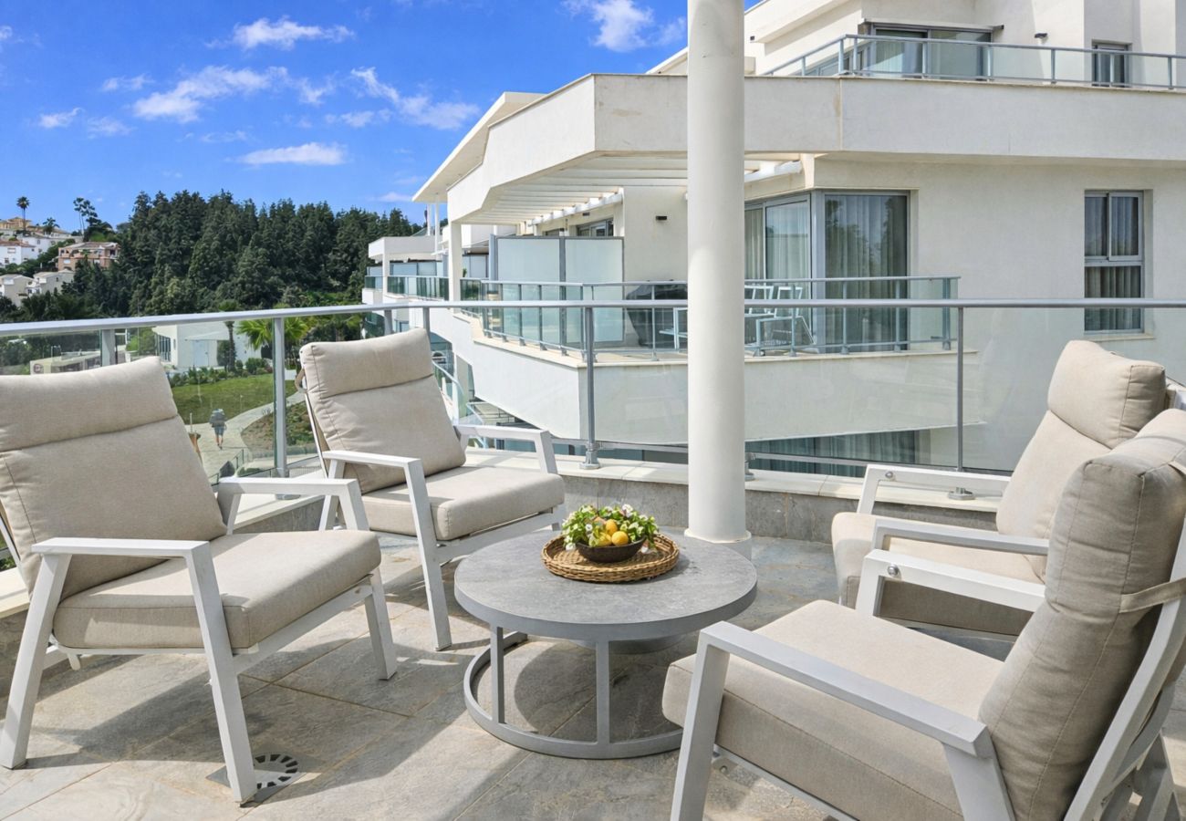 Apartment in Mijas Costa - 3 bed apartment, sea view/3 pools,/gym/spa/padel 