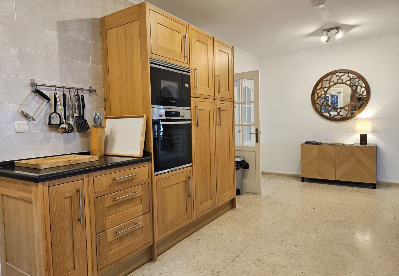 Villa in Mijas Costa - 3 bedroom villa, private pool, Las Farolas