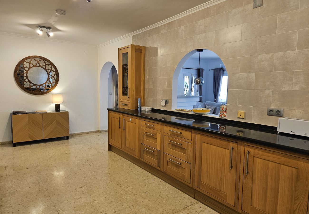 Villa in Mijas Costa - 3 bedroom villa, private pool, Las Farolas