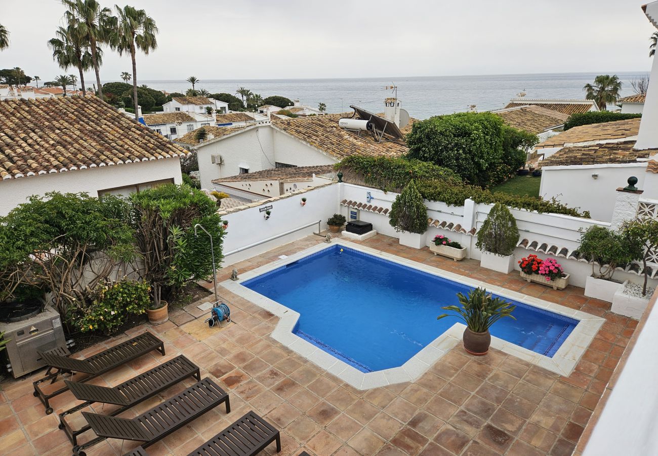 Villa in Mijas Costa - 3 bedroom villa, private pool, Las Farolas