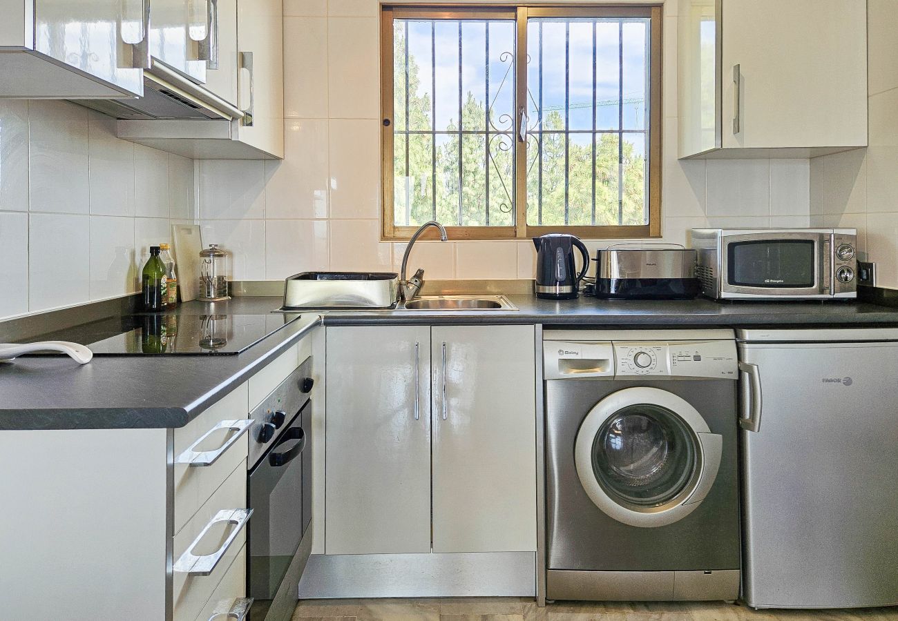 Apartment in Mijas Costa - 2 bedroom apartment, pool and sea views