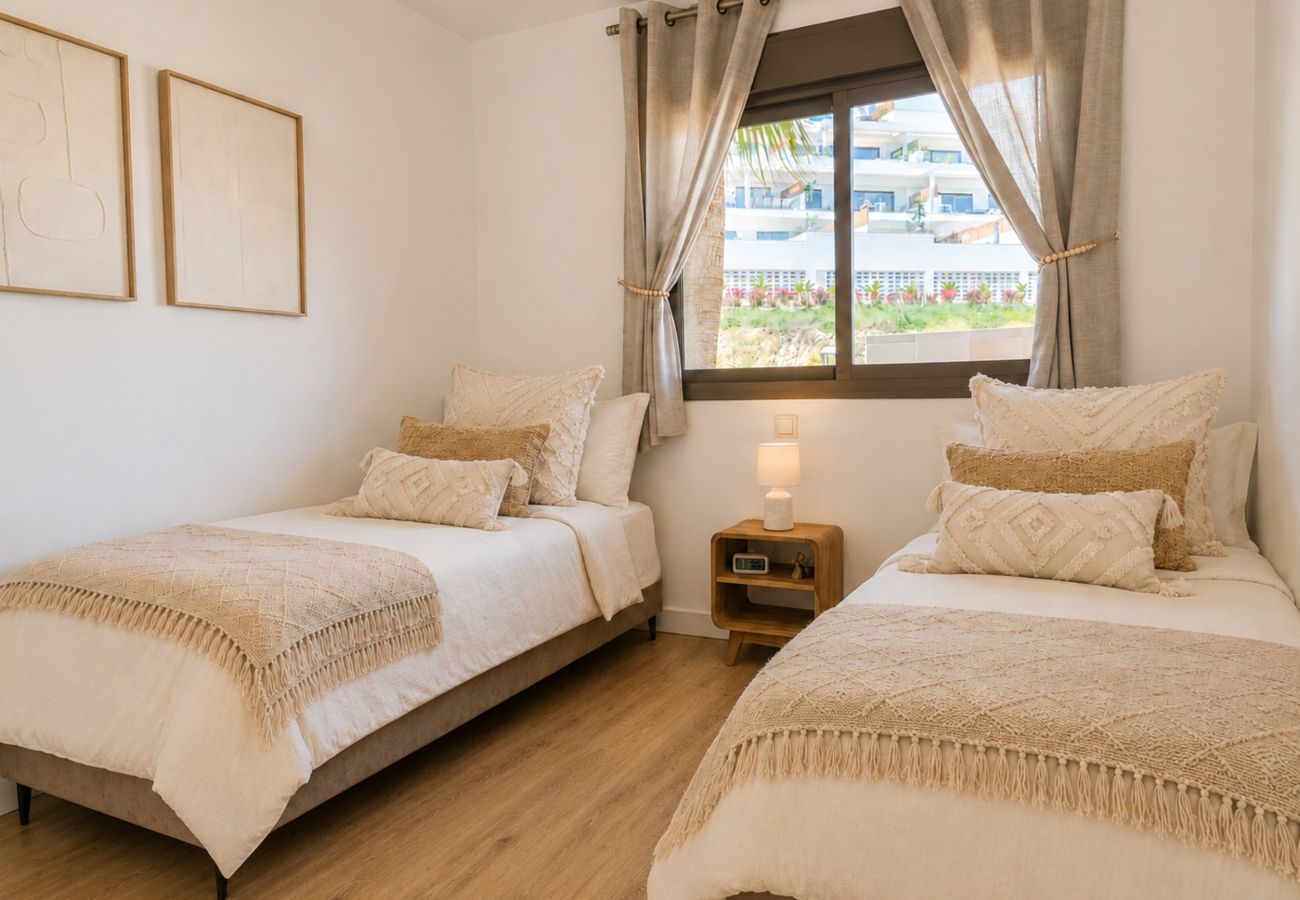 Apartment in Mijas Costa - La Cala Apartment, 3 pools, gym, sauna