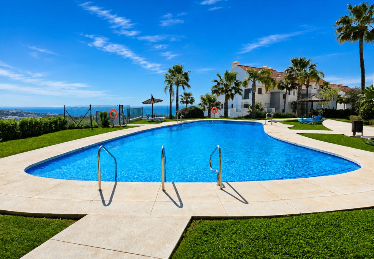 Apartment in Mijas Costa - La Cala Apartment, 3 pools, gym, sauna