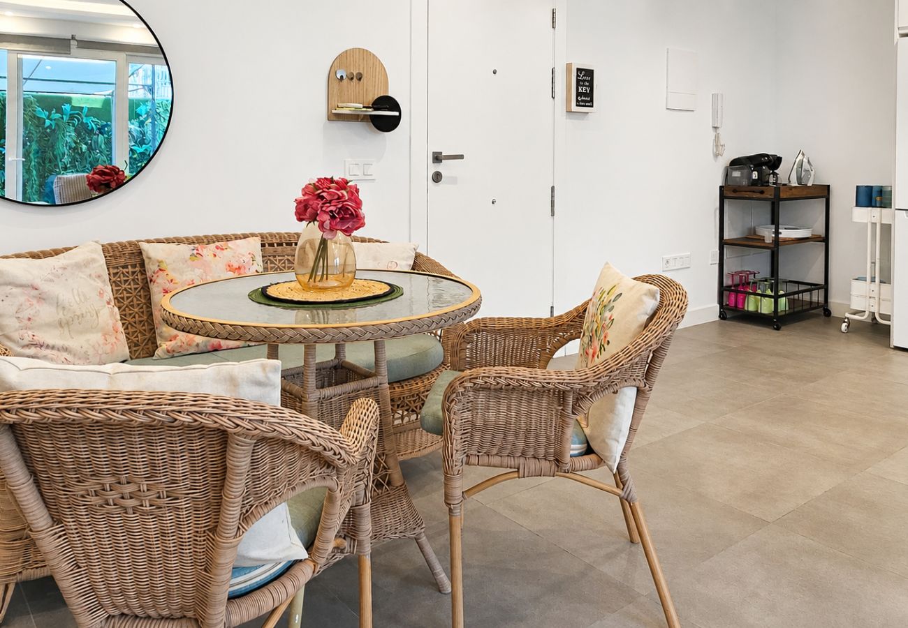 Apartment in Mijas Costa - One bedroom garden apartment, Calahonda