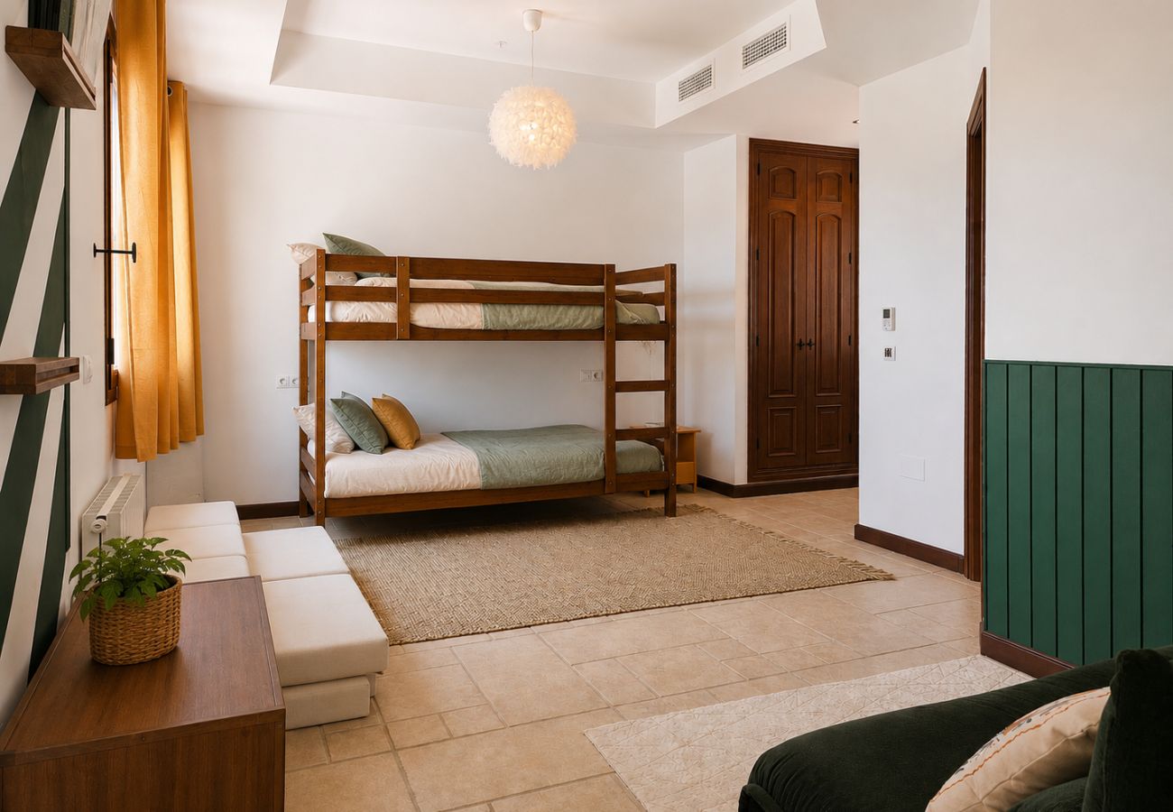Villa in Mijas Costa - Four bed countryside villa with private pool