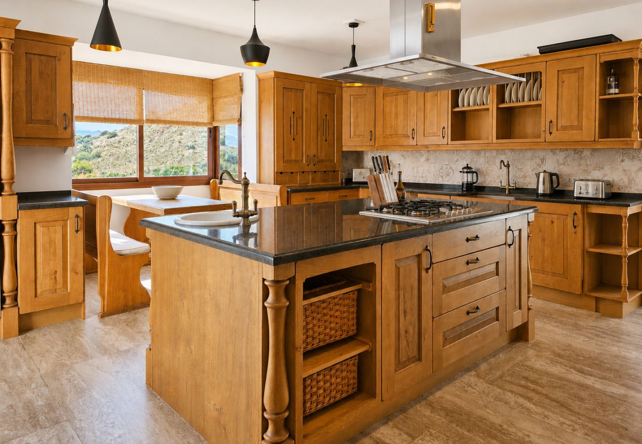 Villa in Mijas Costa - Four bed countryside villa with private pool