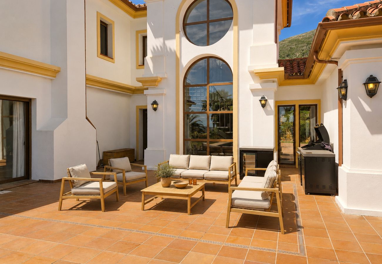 Villa in Mijas Costa - Four bed countryside villa with private pool