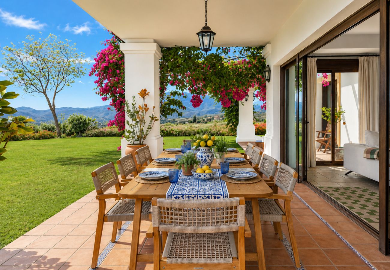 Villa in Mijas Costa - Four bed countryside villa with private pool