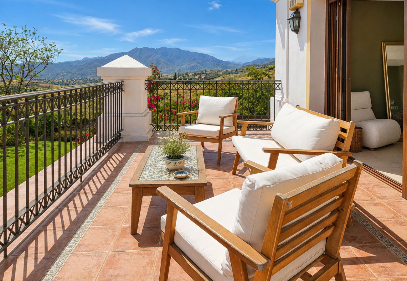 Villa in Mijas Costa - Four bed countryside villa with private pool