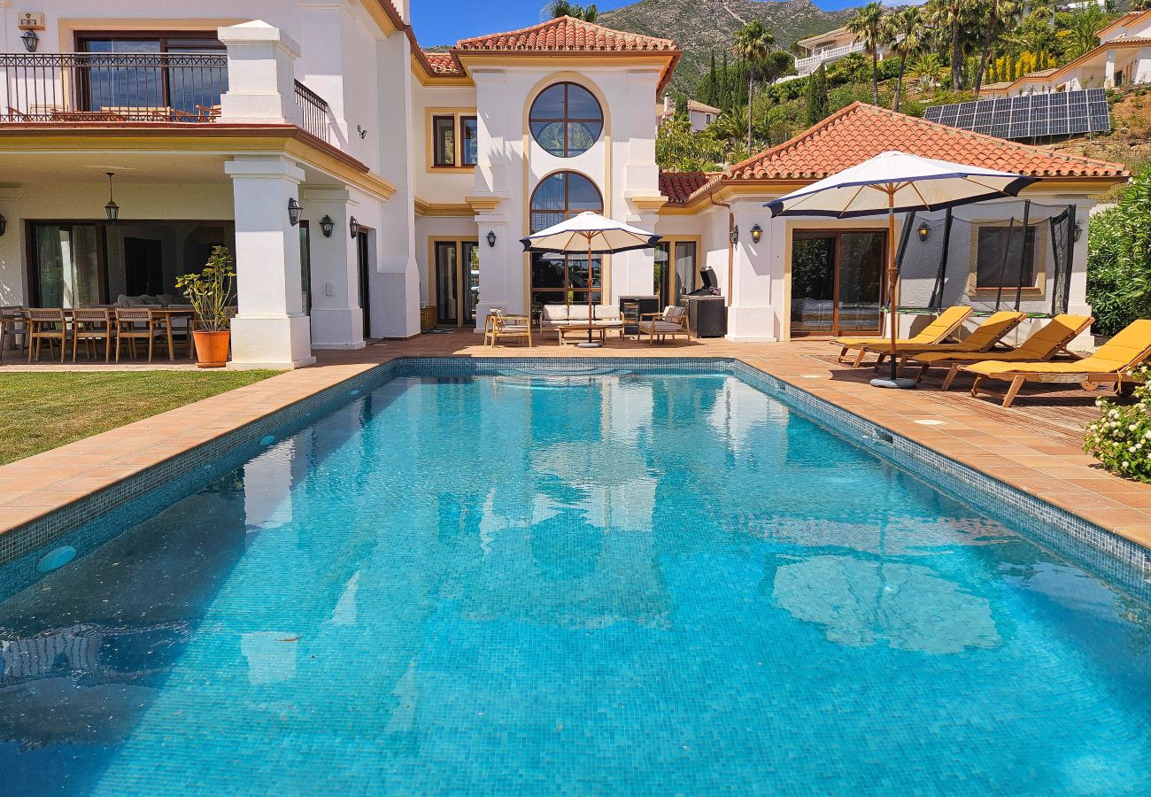 Villa in Mijas Costa - Four bed countryside villa with private pool