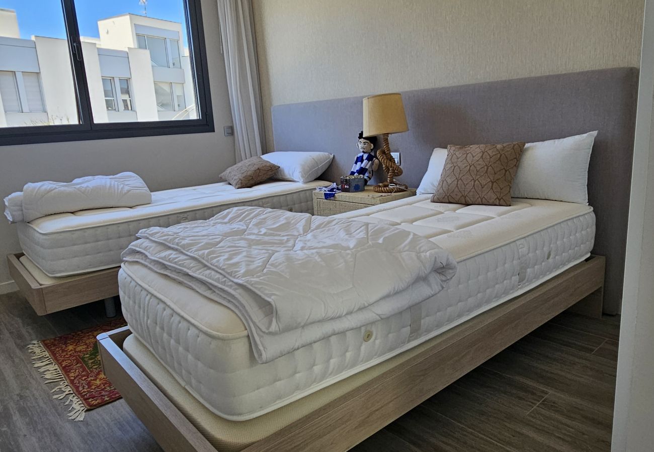 Terraced House in Estepona - Four bedroom townhouse, Cancelada