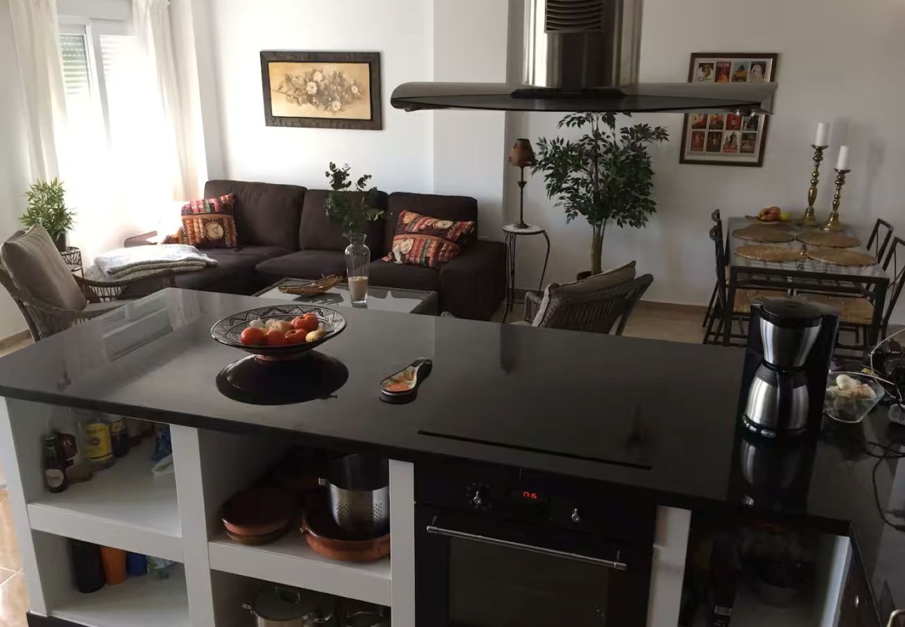 Apartment in Estepona - 3 bed apartment, near port in Estepona