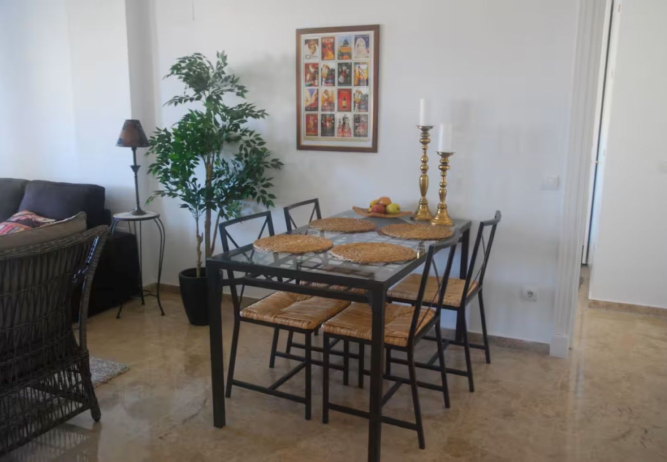 Apartment in Estepona - 3 bed apartment, near port in Estepona